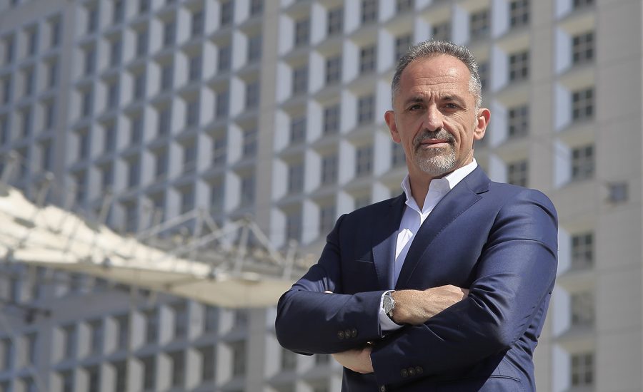 business-man-la-defense-ExplorAgency business-man-la-defense-ExplorAgency